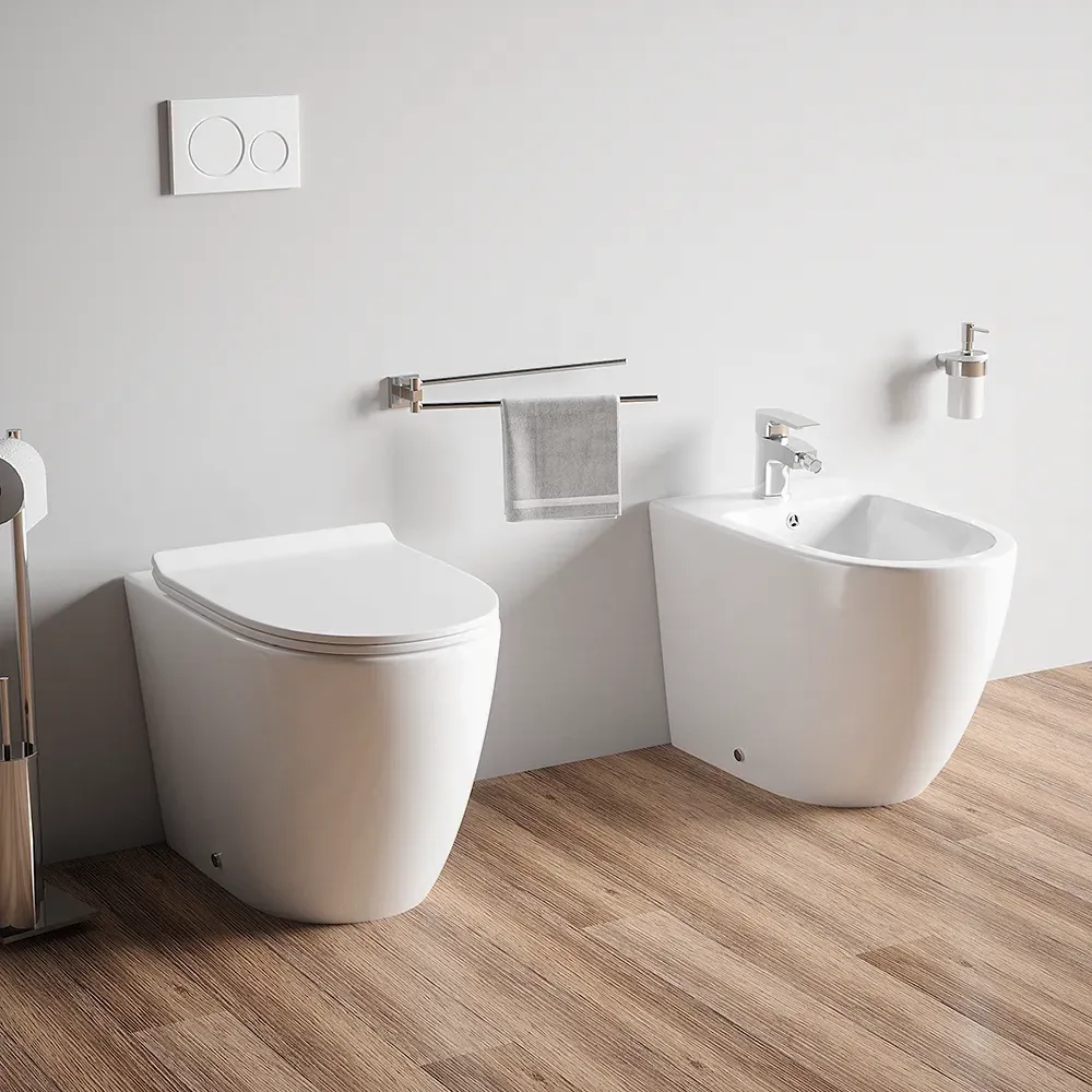 Sanitari filo muro in ceramica vaso + bidet + sedile slim soft close | Roma Sanitari filo muro in ceramica vaso + bidet + sedile slim soft close | Roma