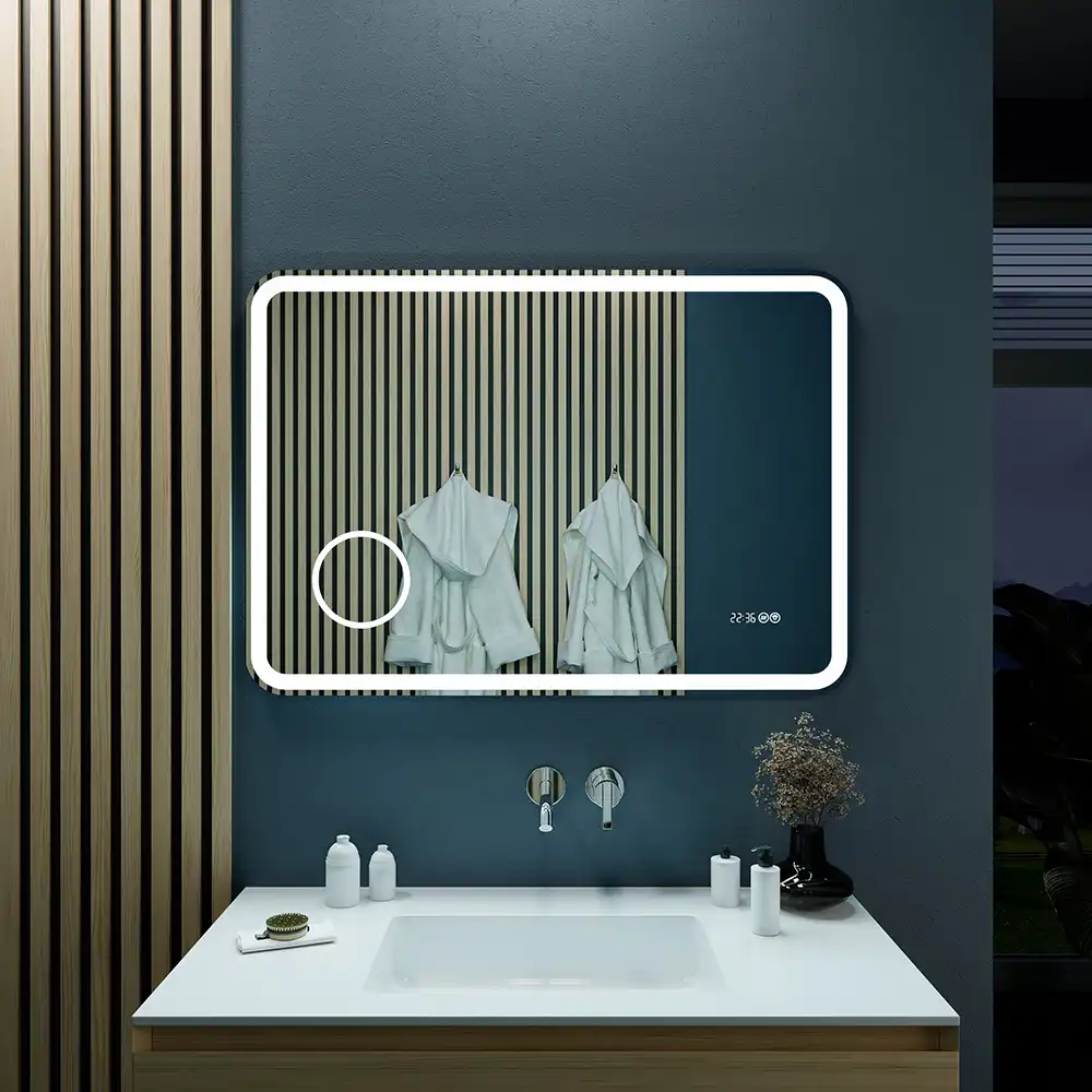 Specchio led bagno 60x80 cm touch-screen ingranditore orologio digitale e anti-appannamento | Kuma Specchio led bagno 60x80 cm touch-screen ingranditore orologio digitale e anti-appannamento | Kuma