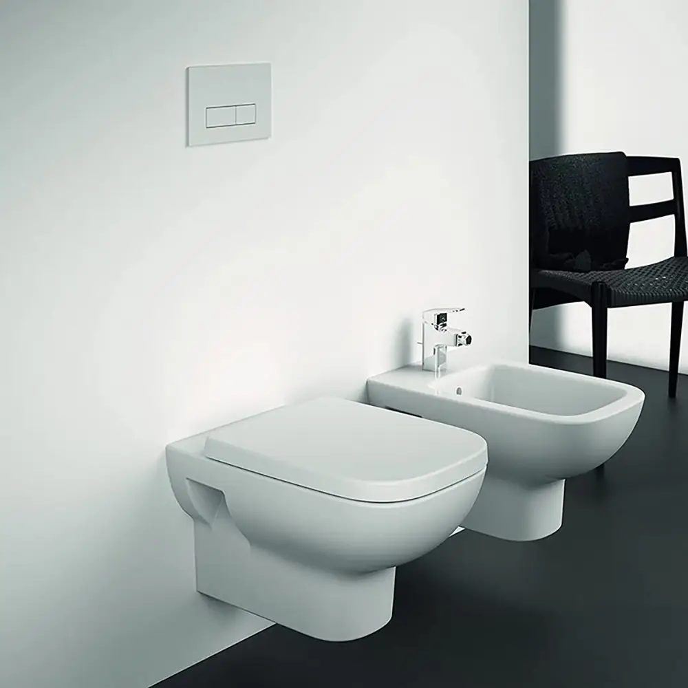 IDEAL STANDARD Coppia di sanitari sospesi con fissaggi a muro 180-230mm e sedile slim a chiusura normale | I.Life A IDEAL STANDARD Coppia di sanitari sospesi con fissaggi a muro 180-230mm e sedile slim a chiusura normale | I.Life A