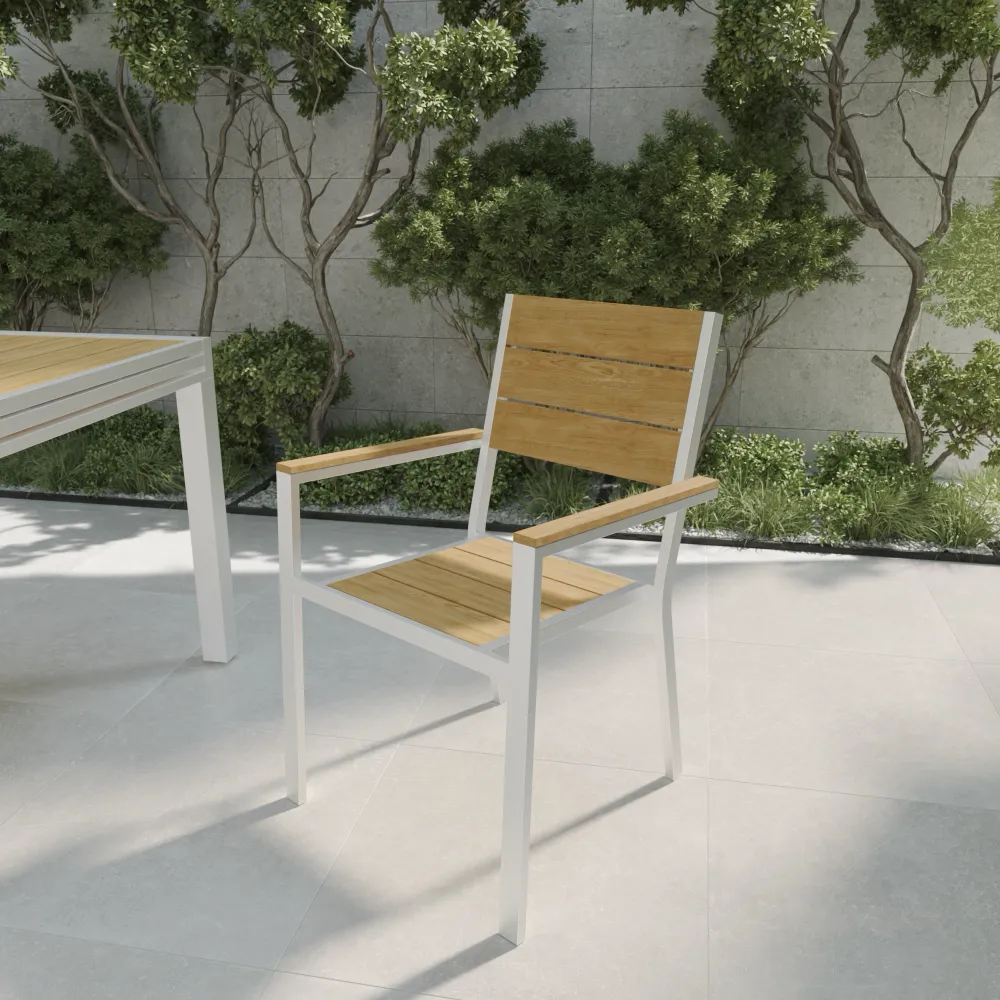 Sedia da esterno a doghe in polywood bianca | Camir
