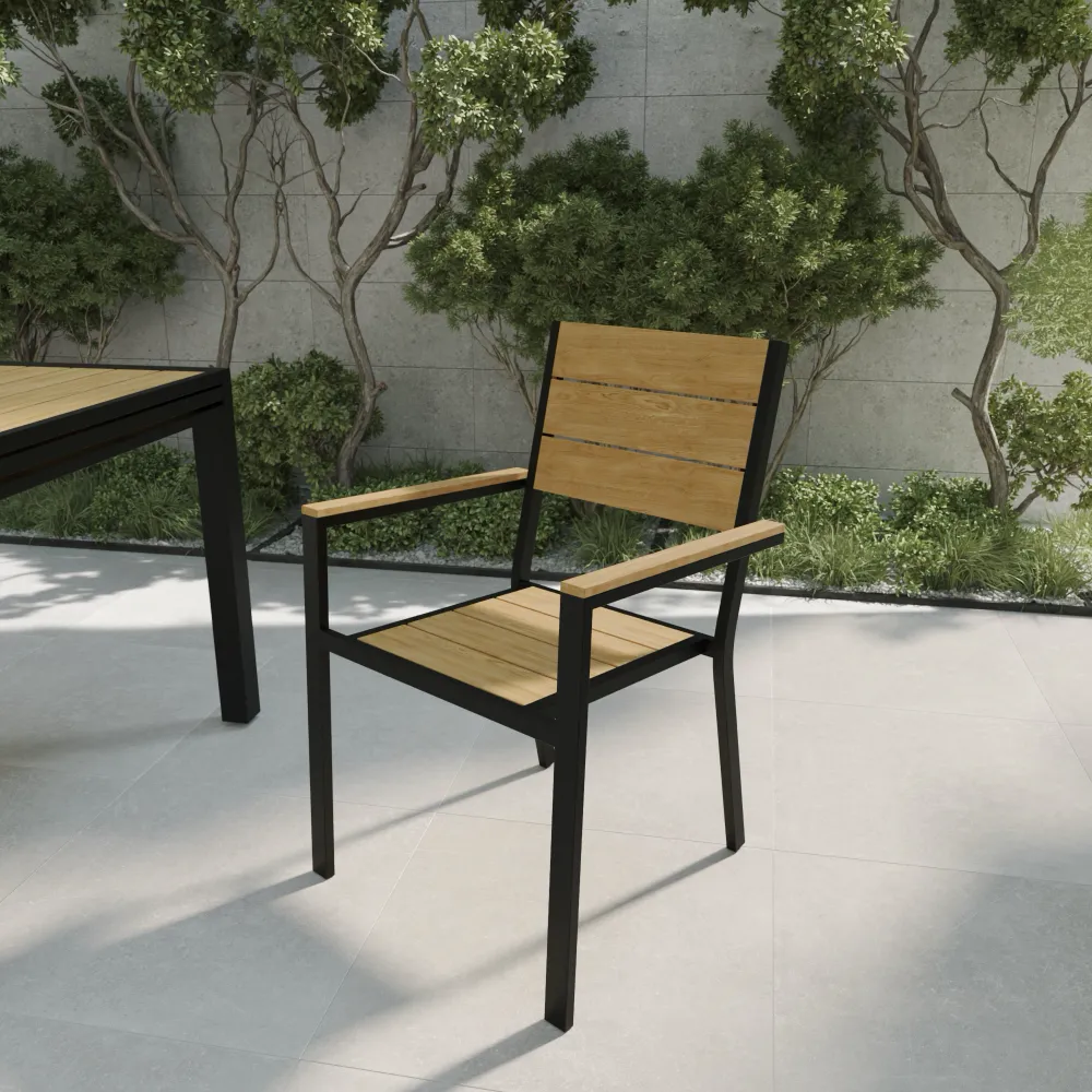 Sedia da esterno a doghe in polywood nera | Camir