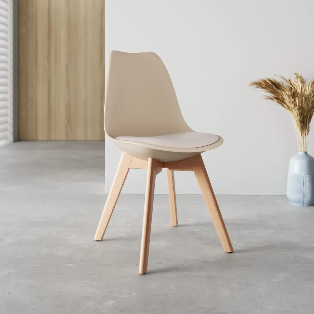 Set 4 sedie seduta in polipropilene tortora con cuscino imbottito e gambe in legno di faggio | Anna Set 4 sedie seduta in polipropilene tortora con cuscino imbottito e gambe in legno di faggio | Anna