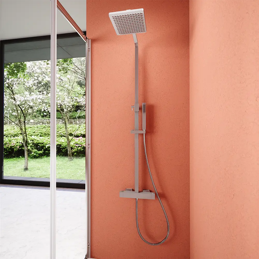 Colonna doccia soffione 20,5x20,5 cm in ABS finitura cromata | Serio Colonna doccia soffione 20,5x20,5 cm in ABS finitura cromata | Serio