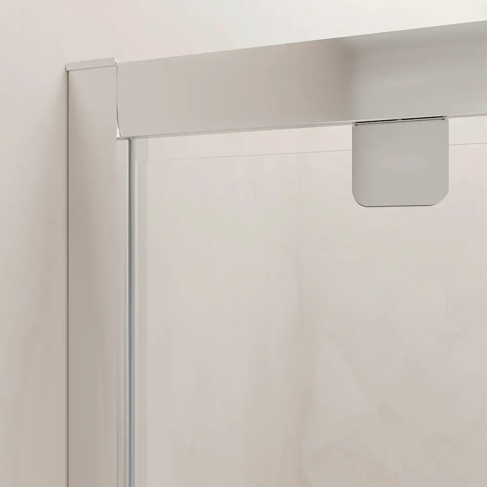 Dettaglio cerniere della porta a battente mod. Apulia parte superiore Dettaglio cerniere della porta a battente mod. Apulia parte superiore