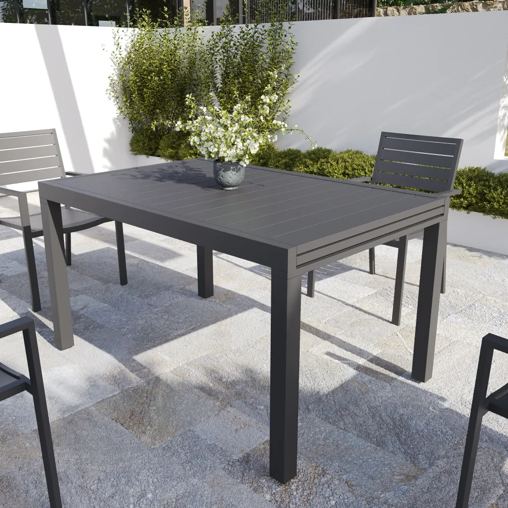 Tavolo da esterno rettangolare in alluminio grigio scuro allungabile 135/270x90xh74cm con top a doghe | Marel Tavolo da esterno rettangolare in alluminio grigio scuro allungabile 135/270x90xh74cm con top a doghe | Marel