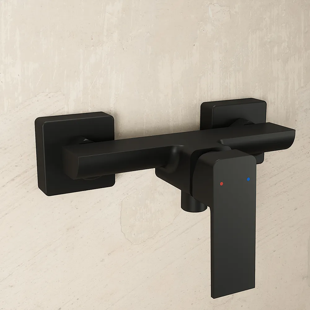 Miscelatore esterno doccia a muro nero opaco | Ingrid Miscelatore esterno doccia a muro nero opaco | Ingrid