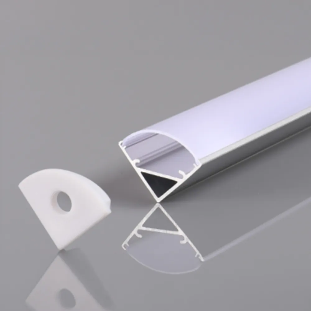 Profilo angolare in alluminio silver 1mt per striscia led Profilo angolare in alluminio silver 1mt per striscia led