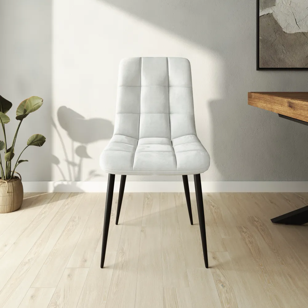 Set 4 sedie seduta in velluto bianca trapuntata e gambe in acciaio nero | Asia